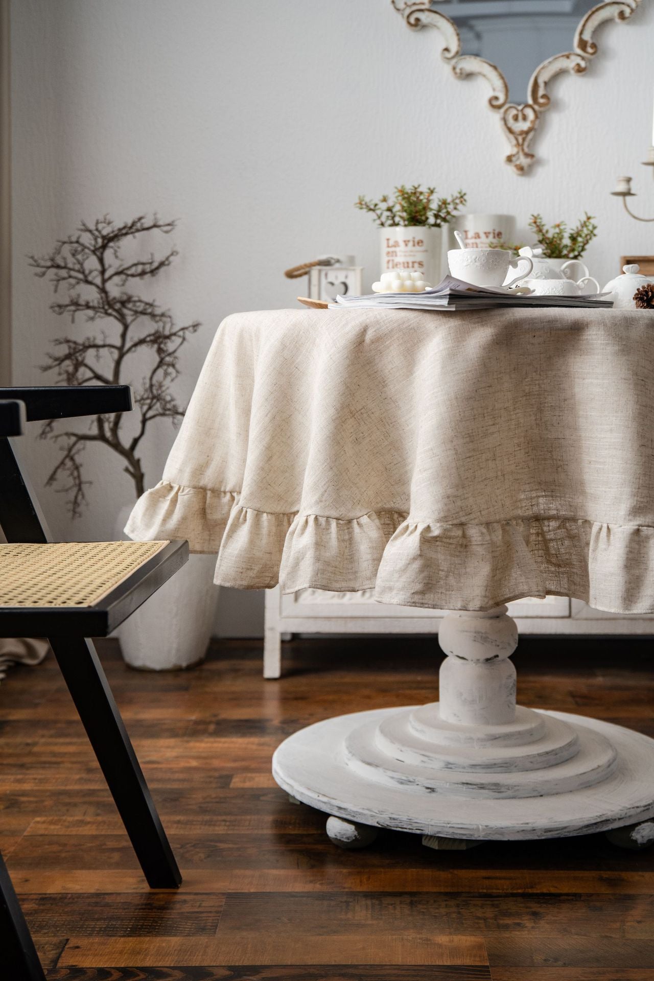 Ruffled Polyester Linen Plain Round Table Tablecloth